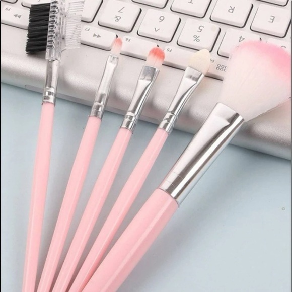 Other - Five Piece Makeup Brush - NWT